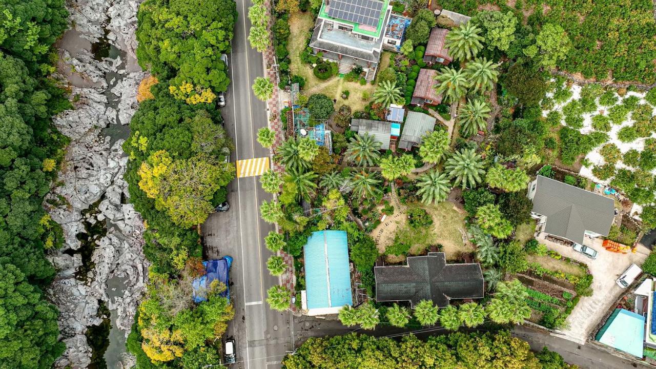 Valley Village Seogwipo Exterior foto
