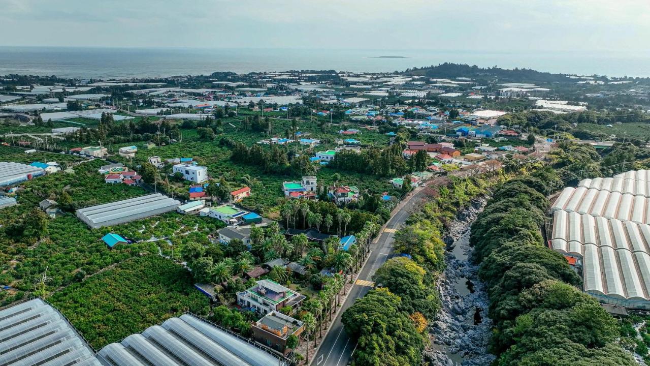 Valley Village Seogwipo Exterior foto